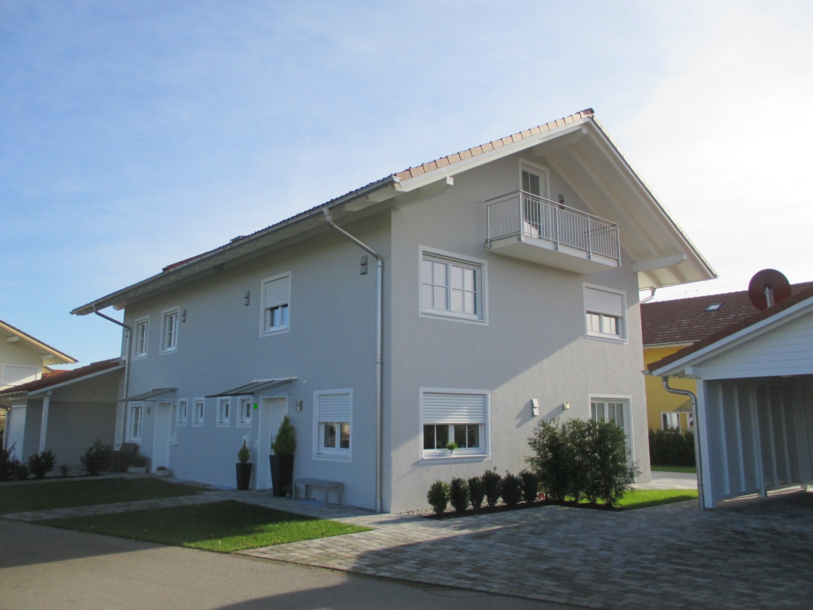 Modernes Doppelhaus