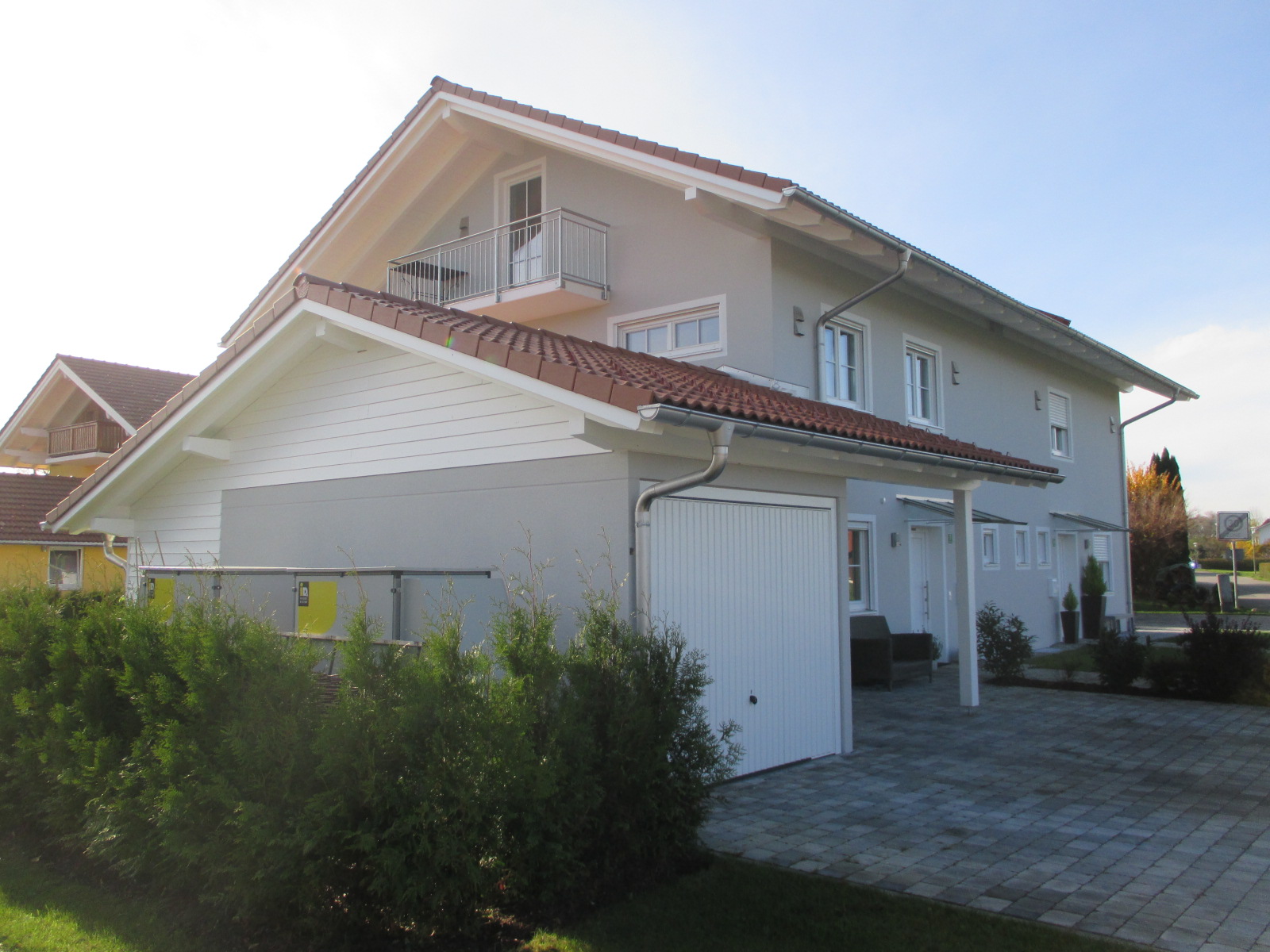 Modernes Doppelhaus