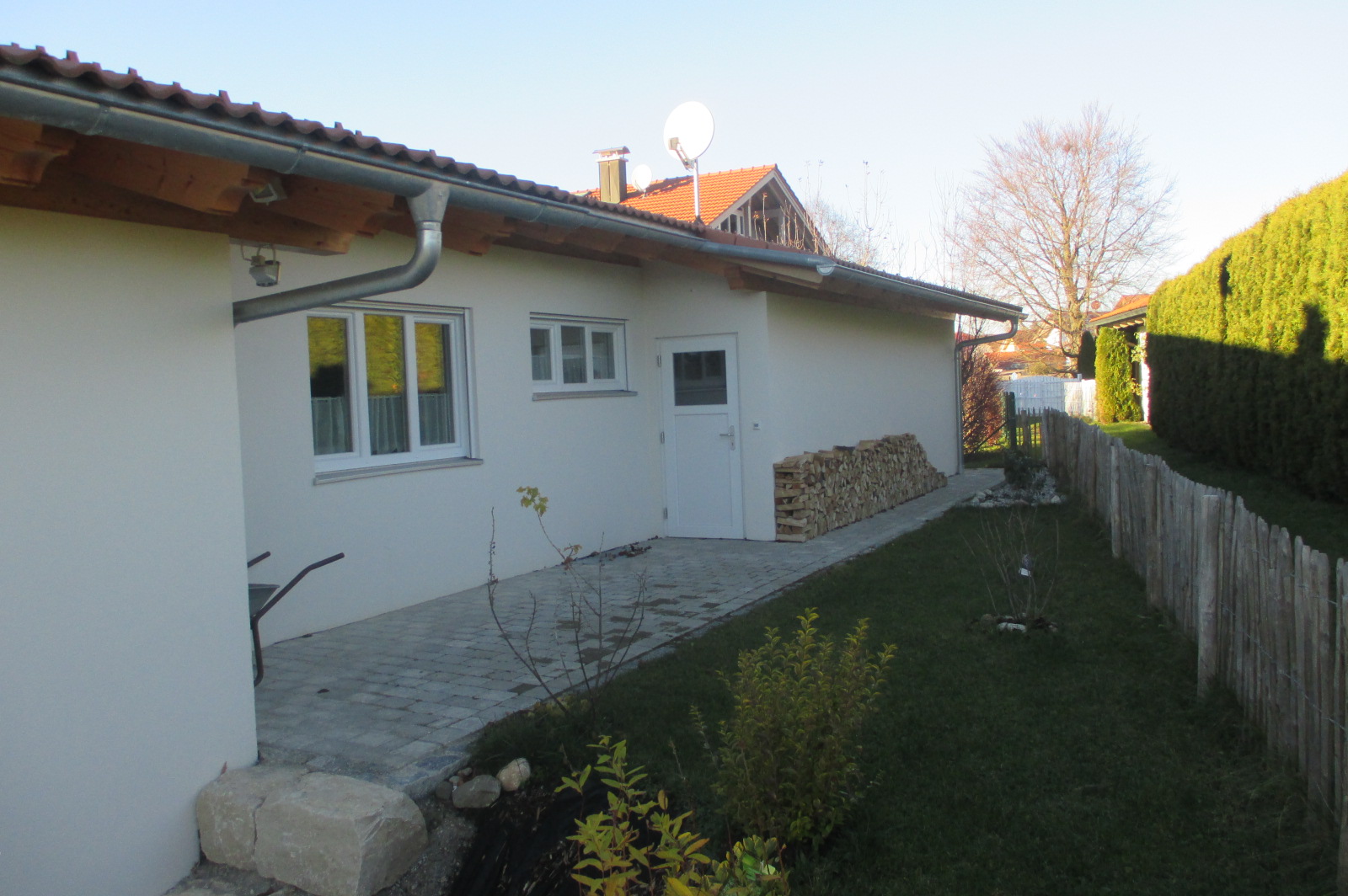 Bungalow - Nebeneingangstüre