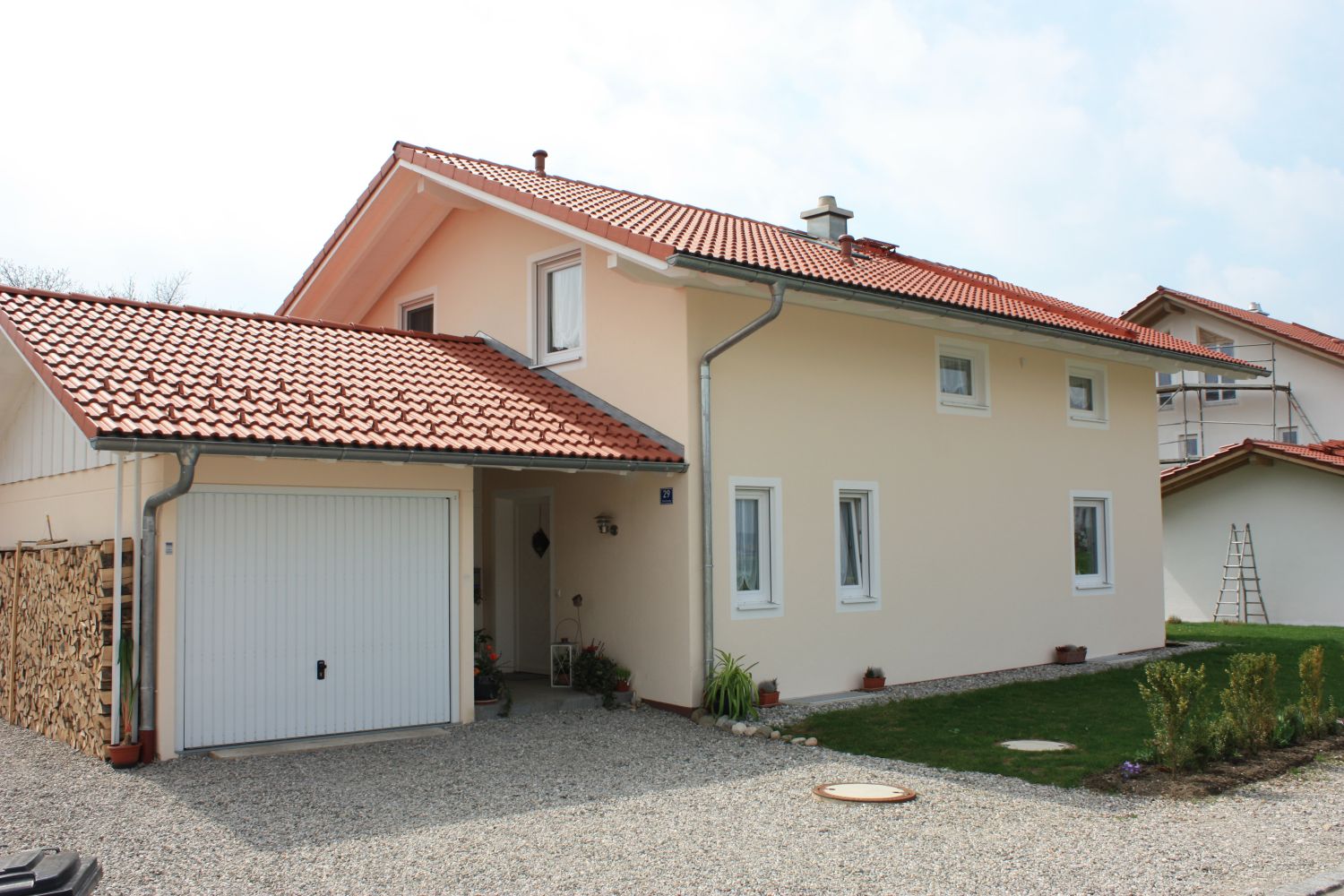 Einfamilienhaus mit Garage