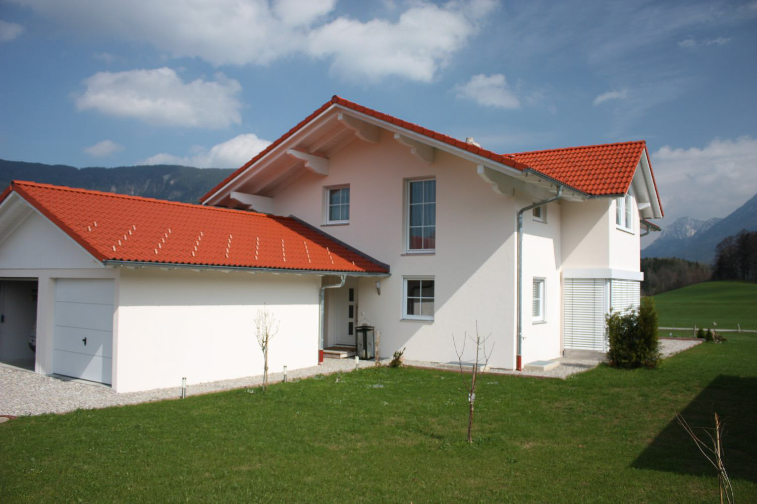 Einfamilienhaus mit Doppelgarage