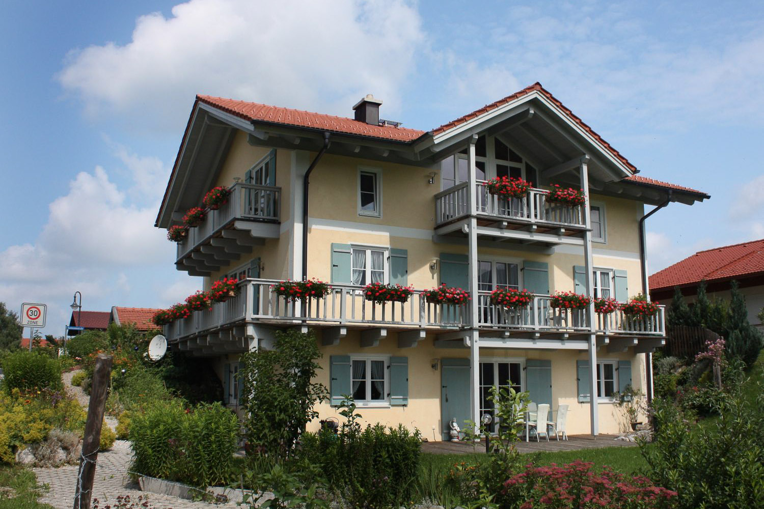 Einfamilienhaus - Hanglage