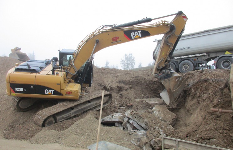 Aushubarbeiten mit Bagger