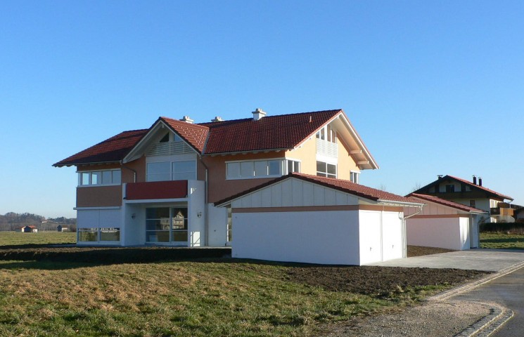 Mehrfamilienhaus - Dreispänner