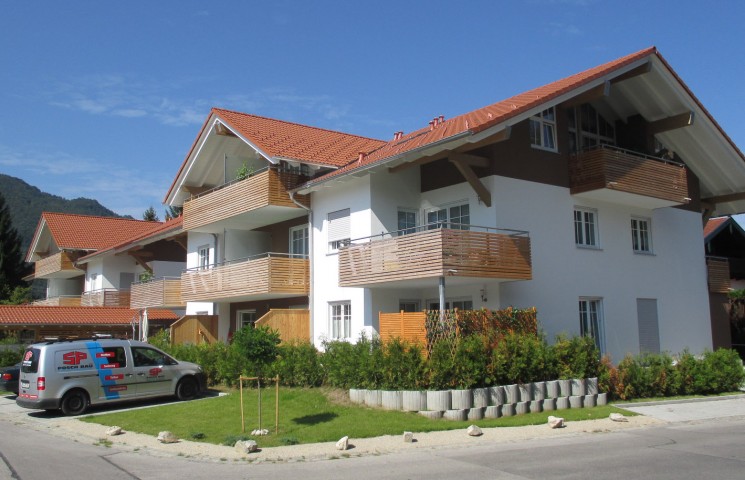 Mehrfamilienhaus