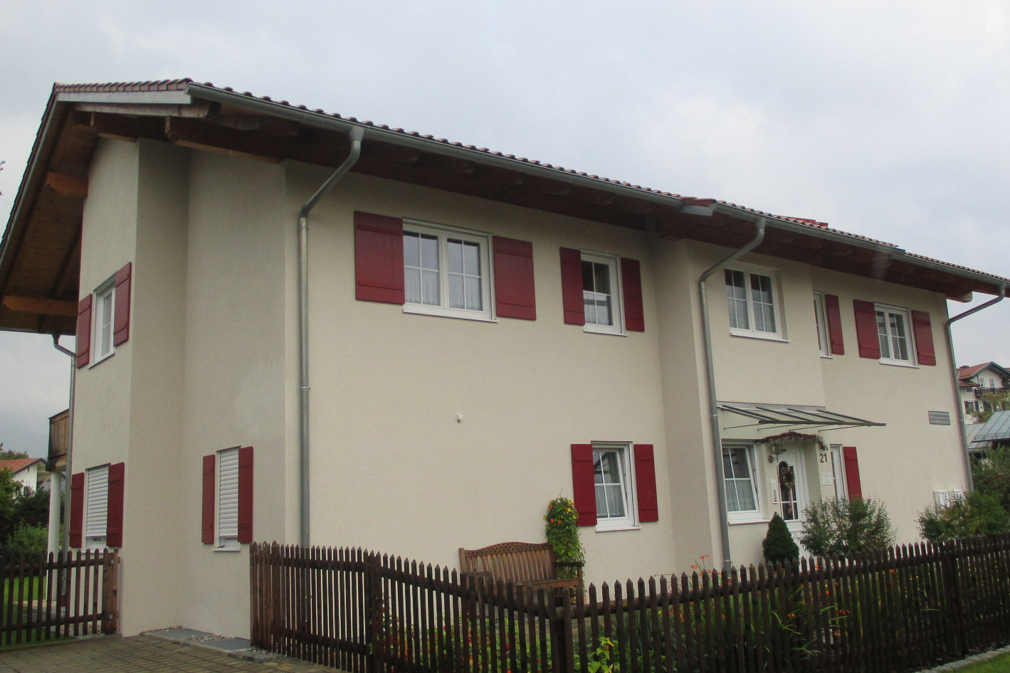 Fensterläden - Mehrfamilienhaus 