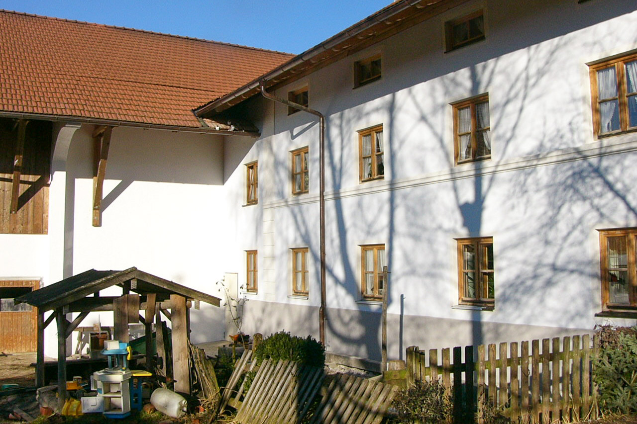 Sanierte Fassade - Wohnhaus