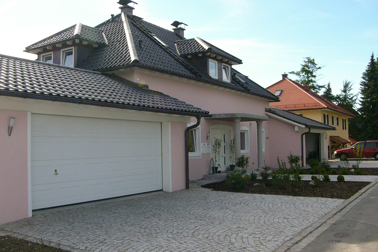 Eingangsbereich mit Garage - Stadtvilla
