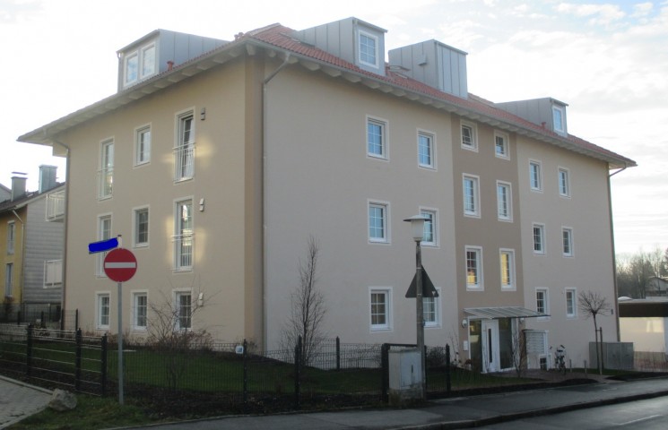 MFH mit 14 Wohneinheiten und Tiefgarage