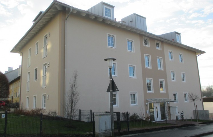 MFH mit 14 Wohneinheiten und Tiefgarage