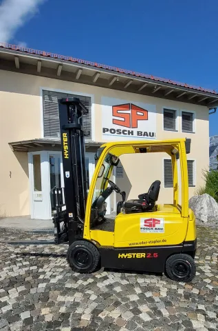 Neuer E-Stapler, Modell Hyster 2.5 der Fa. Eder