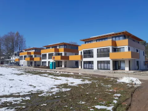 Zeitrafferfilm - Erstellung von 3 Mehrfamilienhäuser mit Tiefgarage in Traunstein